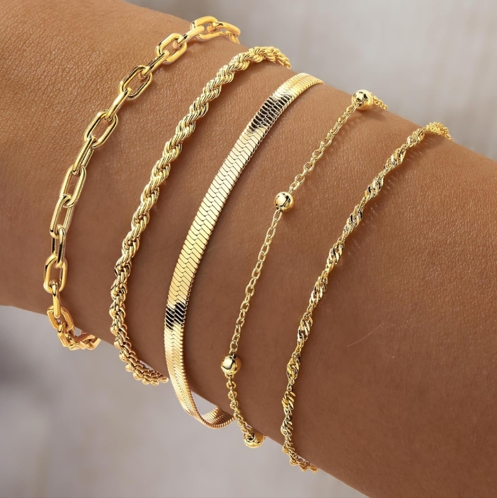 Elegant Gold Bracelet Set